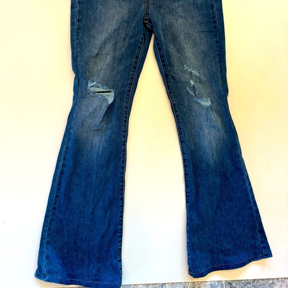 High Rise Boot Cut Flare Distressed Western Cowgirl Jeans Size 29/9 - Picture 2 of 12